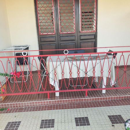 Appartement Charmant A Fort De France 55 M² Proche Centre Ville Bagian luar foto